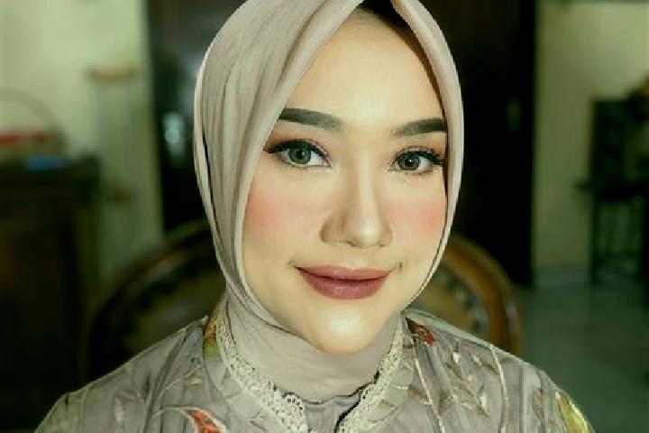 Avery, 21 — Escort in Cikiray, Indonesia