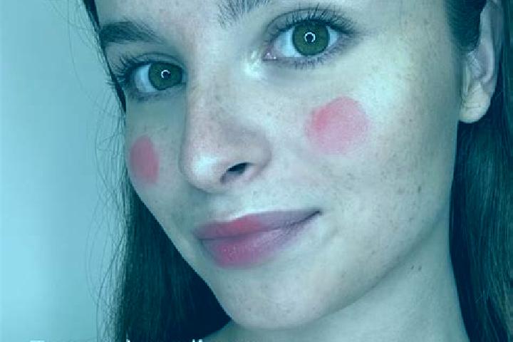 Avery, 21 — Escort in Pomponne, France