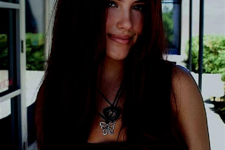 Avery, 22, a auburn dark-eyed asian companion based in Mignada. Offering Couples, 69, Duos. Available for incall and outcall, day and evening dates.