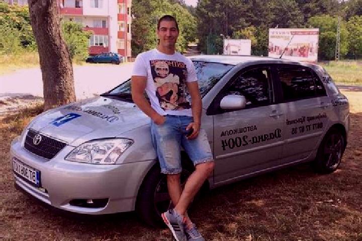 Avery, 22 — Escort in Dobromir, Romania