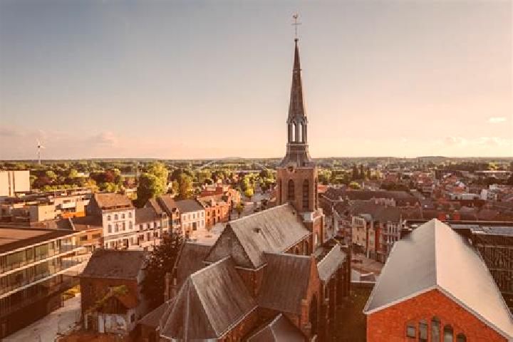 Avery, 22 — Escort in Haaltert, Belgium