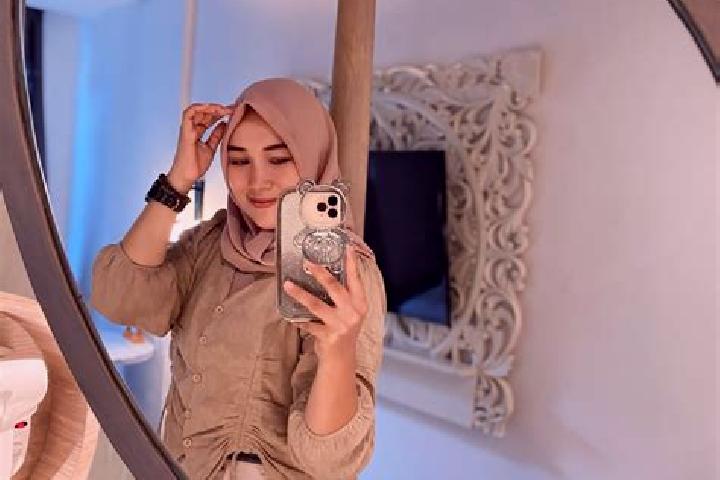 Avery, 22 — Escort in Muncar, Indonesia