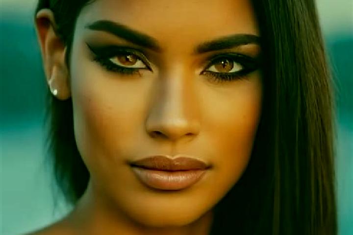 Avery, 23, a black brown-eyed latina companion based in Ciclova-Romana. Offering Tantra, Girlfriend Experience, Massage, Roleplay. Available for incall and o...