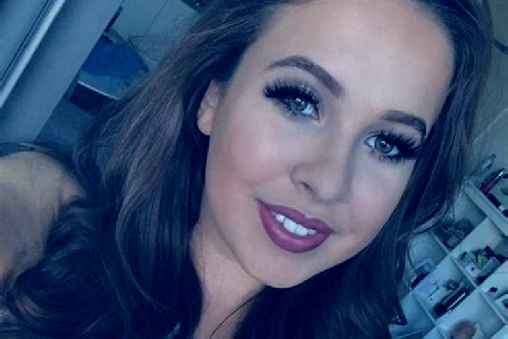 Avery, 23, a dark blonde dark-eyed mediterranean companion based in Nieuw-Wehl. Offering Deep French Kissing, Striptease, Erotic Massage. Available for incal...