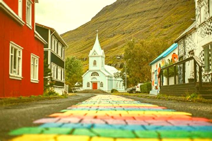 Avery, 23 — Escort in Seydisfjoerdur, Iceland