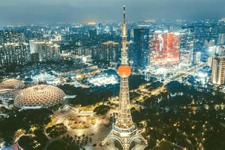 Avery, 23 — Escort in Weicheng, China