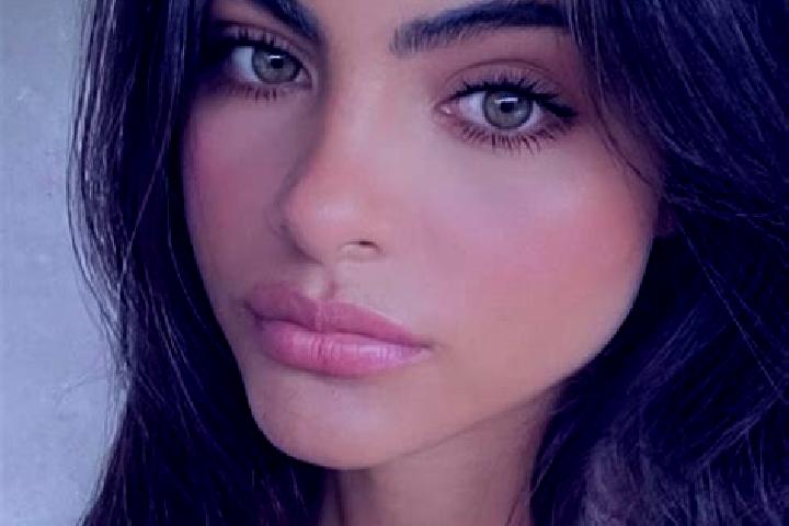 Avery, 24, a black hazel-eyed caucasian companion based in Bielany Wroclawskie. Offering Striptease, Duos, Couples. Available for incall and outcall, day and...