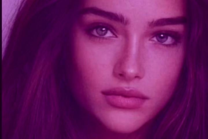 Avery, 24, a chestnut grey-eyed caucasian companion based in Randa. Offering Travel Companion, Dinner Date, Girlfriend Experience, BDSM, Party Girl. Availabl...