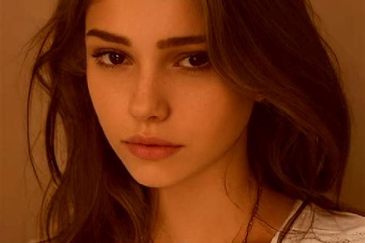 Avery, 24, a dark blonde hazel-eyed slavic companion based in Bojonegoro. Offering 69, Couples, Dinner Date, OWO, BDSM. Available for incall and outcall, ove...