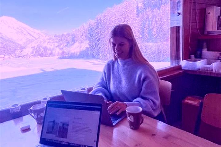 Avery, 24 — Escort in Liddes, Switzerland