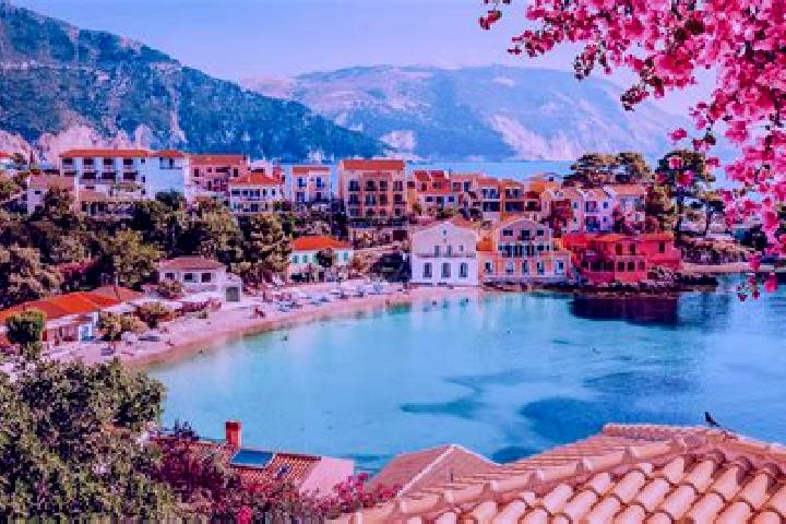 Avery, 24 — Escort in Lousika, Greece