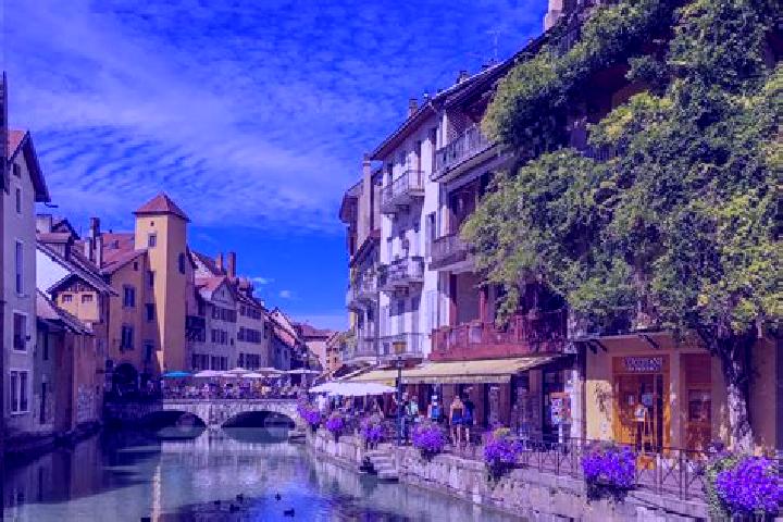 Avery, 24 — Escort in Plerguer, France
