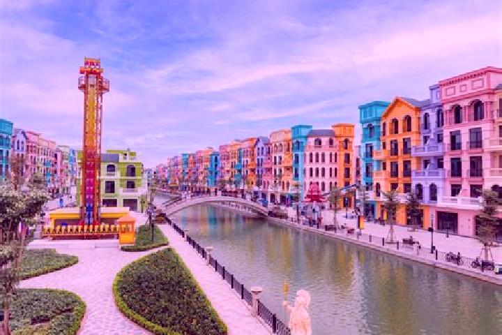 Avery, 24 — Escort in Yinhai, China