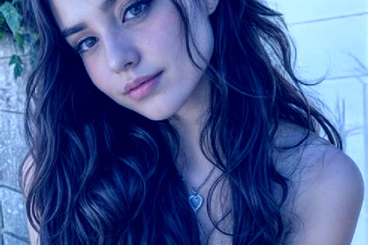 Avery, 25, a auburn amber-eyed european companion based in Goelkoey. Offering Overnight, Tantra, CIM. Available for incall and outcall, overnight bookings av...