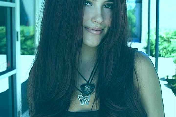 Avery, 25, a auburn dark-eyed mediterranean companion based in Hettstedt. Offering Erotic Massage, Party Girl, Girlfriend Experience. Available for incall an...