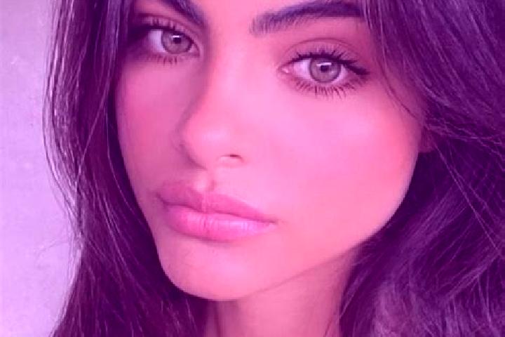 Avery, 25, a black hazel-eyed indian companion based in Oggebbio. Offering Party Girl, Prostate Massage, Tantra. Available for incall and outcall, overnight ...