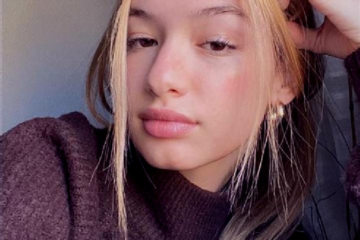 Avery, 25, a blonde brown-eyed middle eastern companion based in Margina. Offering CIM, 69, GFE, Domination. Available for incall and outcall, day and evenin...