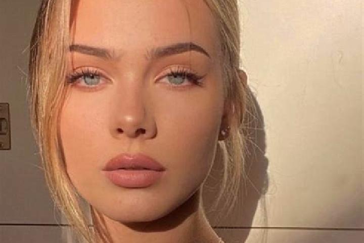 Avery, 25, a blonde green-eyed european companion based in Monte Santa Maria Tiberina. Offering Striptease, Dinner Date, 69, Party Girl, A-Level. Available f...