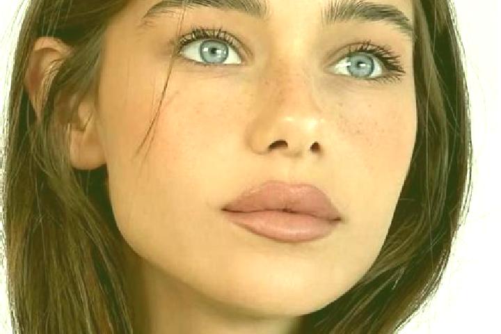 Avery, 25, a brunette dark-eyed indian companion based in Lutwyche. Offering Duos, Travel Companion, Erotic Massage, GFE. Available for incall and outcall, d...