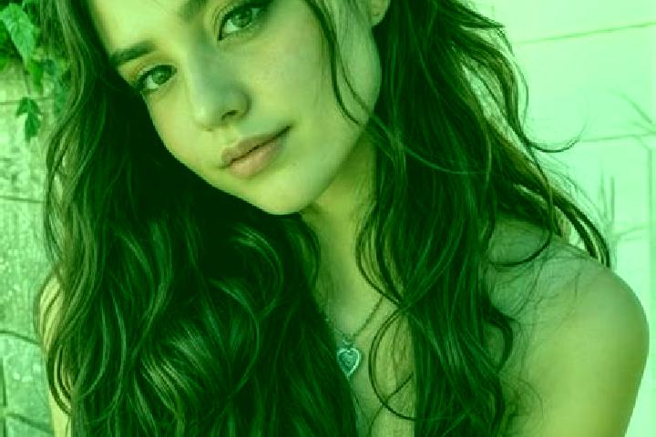 Avery, 25, a brunette hazel-eyed caucasian companion based in Carrion de los Condes. Offering Deep French Kissing, Roleplay, Dinner Date, GFE. Available for ...