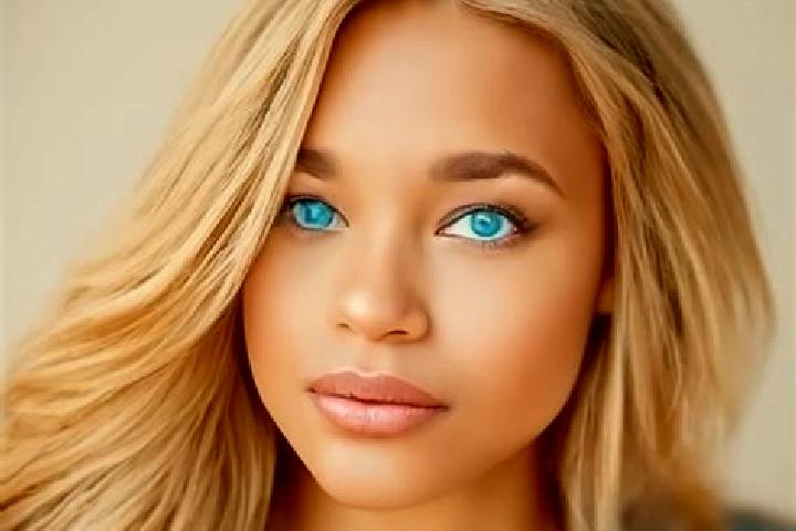 Avery, 25, a dark blonde blue-eyed latina companion based in Cangdu. Offering CIM, Roleplay, Dinner Date, Couples. Available for incall and outcall, overnigh...