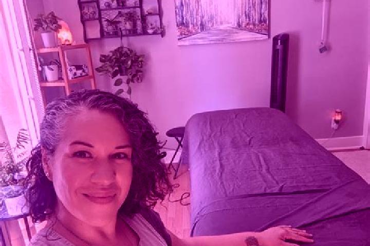 Avery, 25, a dark blonde dark-eyed ebony companion based in Kadakola. Offering Erotic Massage, Tantra, Massage, Travel Companion, Girlfriend Experience. Avai...