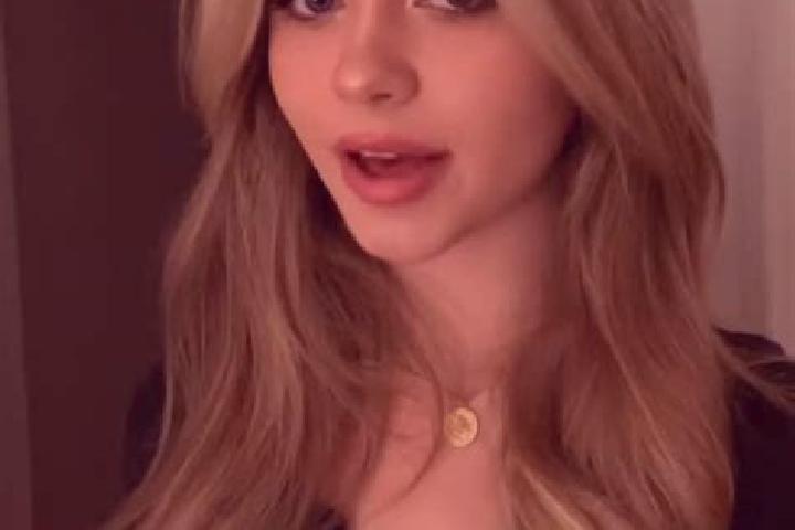 Avery, 25, a dark blonde hazel-eyed caucasian companion based in Hampton Village. Offering Travel Companion, Deep French Kissing, Erotic Massage, Massage, Co...