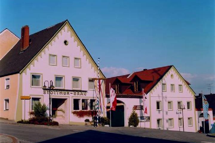 Avery, 25 — Escort in Albertshofen, Germany