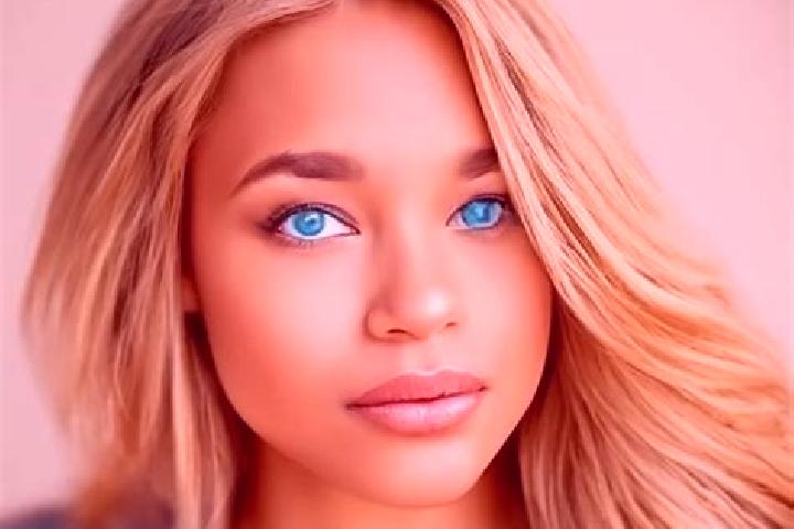 Avery, 26, a blonde blue-eyed latina companion based in Riga. Offering Domination, Massage, Roleplay, Striptease, Dinner Date. Available for incall and outca...