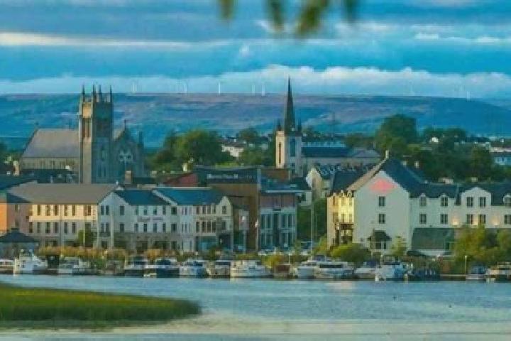 Avery, 26 — Escort in Carrick-on-Shannon, Ireland