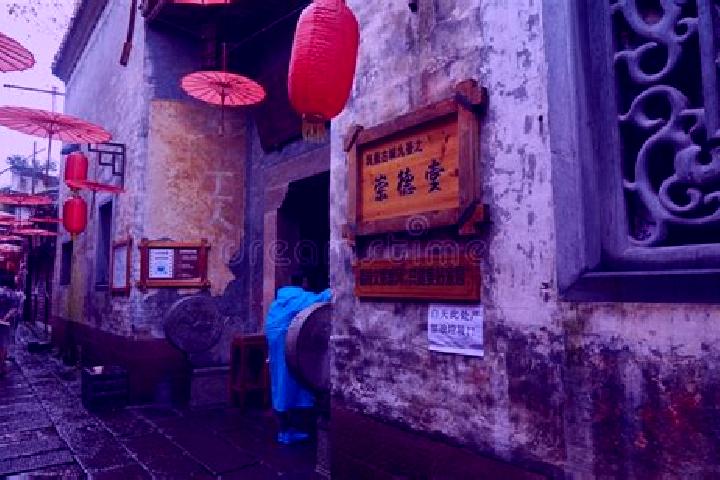 Avery, 26 — Escort in Chongde, China