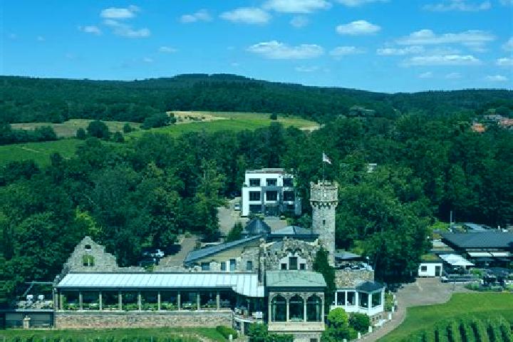 Avery, 26 — Escort in Geisenheim, Germany