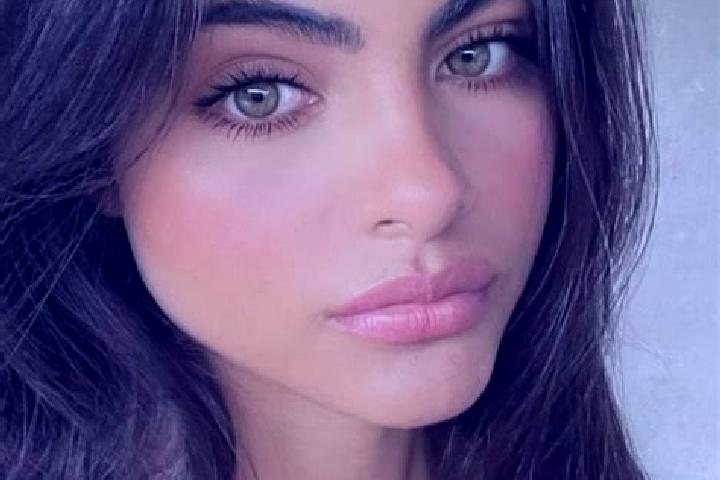 Avery, 27, a black hazel-eyed european companion based in Palali. Offering Overnight, Couples, A-Level, Massage, BDSM. Available for incall and outcall, over...
