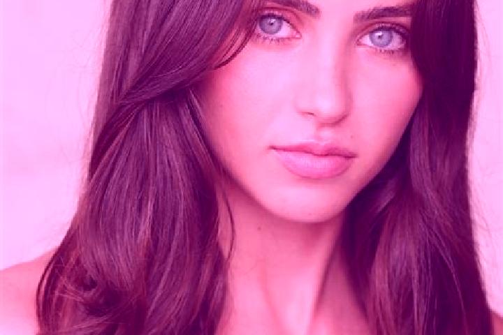 Avery, 27, a brunette brown-eyed latina companion based in El Costoche. Offering Deep French Kissing, Dinner Date, Massage, Striptease. Available for incall ...