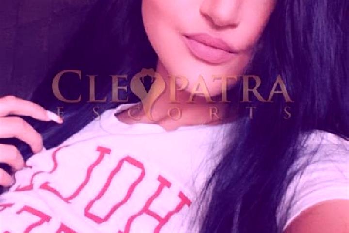 Avery, 27, a brunette dark-eyed slavic companion based in West Linn. Offering Tantra, CIM, Prostate Massage, OWO, Dinner Date. Available for incall and outca...