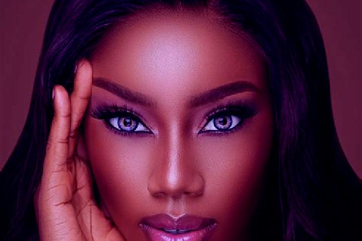 Avery, 27, a chestnut blue-eyed ebony companion based in Kenhorst. Offering Striptease, OWO, Deep French Kissing, 69, Travel Companion. Available for incall ...
