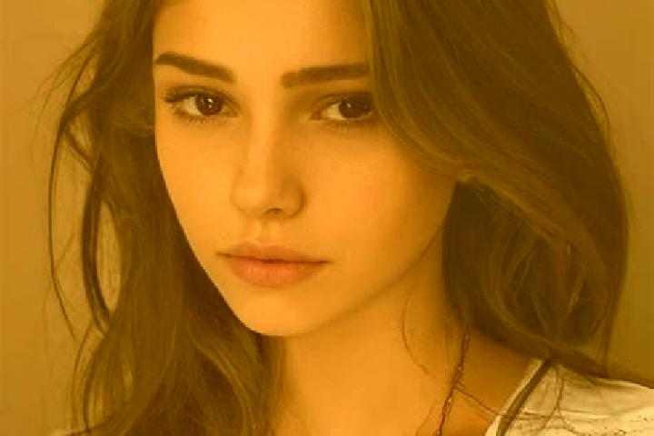 Avery, 27, a chestnut grey-eyed slavic companion based in Ashburton. Offering BDSM, Travel Companion, Girlfriend Experience, Couples, 69. Available for incal...