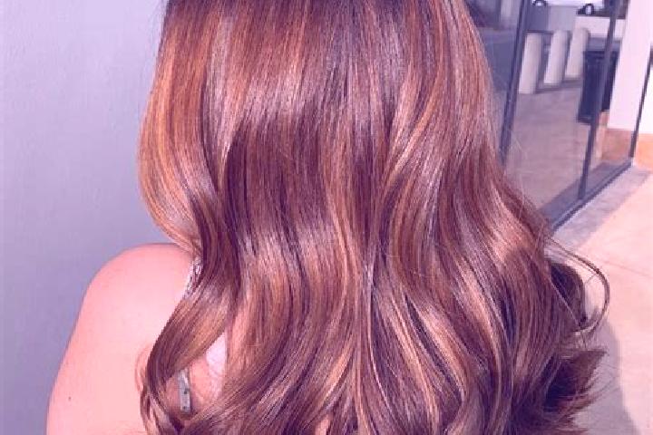 Avery, 27, a chestnut hazel-eyed slavic companion based in Six Mile. Offering Tantra, Couples, Striptease, Erotic Massage. Available for incall and outcall, ...