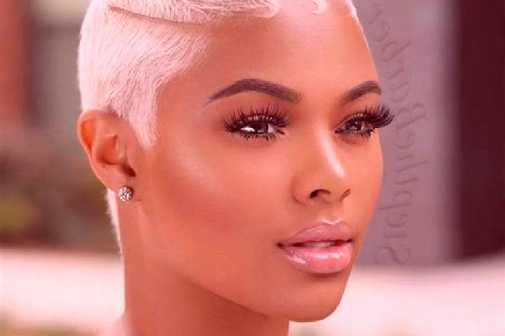 Avery, 27, a platinum blonde dark-eyed ebony companion based in San Jose la Epifania. Offering Duos, Couples, CIM. Available for incall and outcall, overnigh...