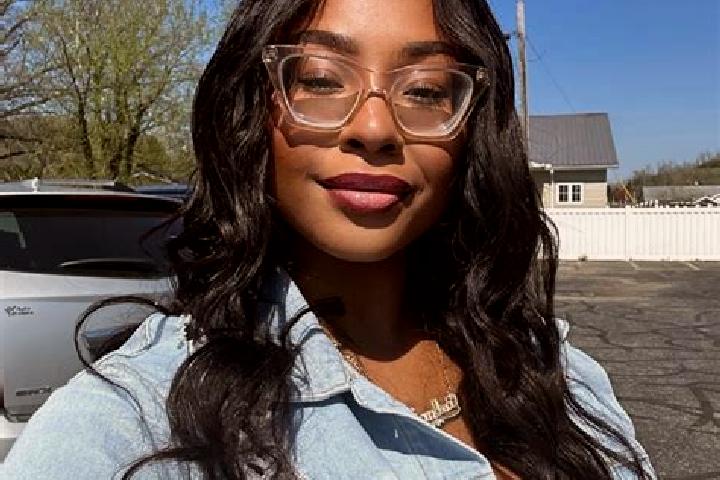 Avery, 27 — Escort in Ironton, United States
