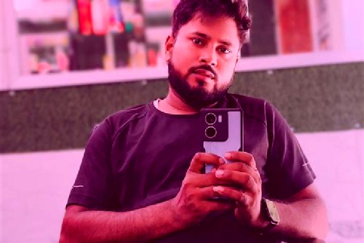 Avery, 27 — Escort in Manihari, India