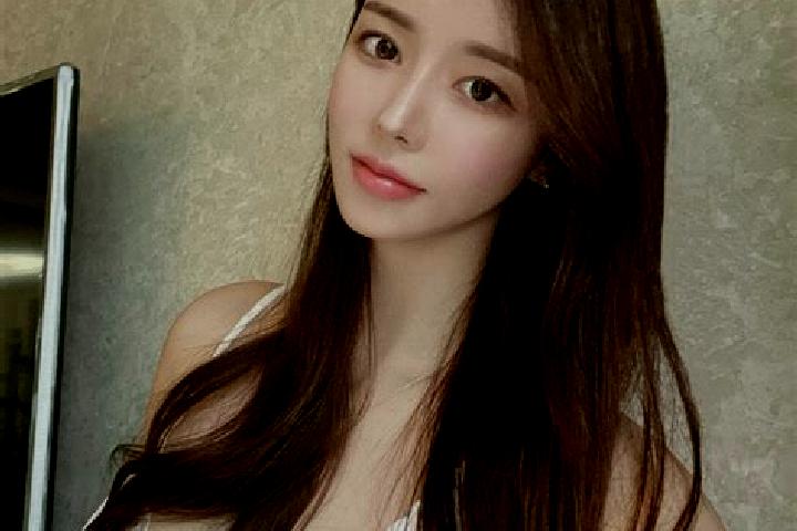 Avery, 27 — Escort in Mengquan, China