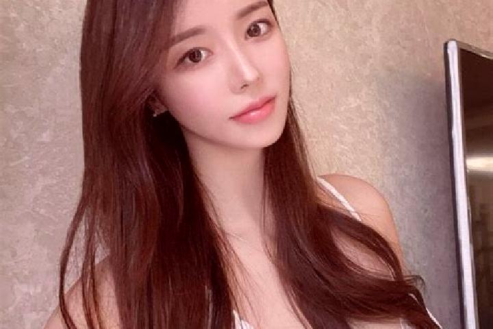 Avery, 27 — Escort in Niujiang, China