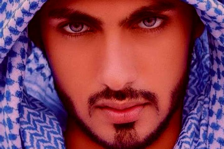 Avery, 28, a auburn blue-eyed middle eastern companion based in Saint-Seurin-sur-l Isle. Offering Prostate Massage, Dinner Date, Domination, Tantra. Availabl...