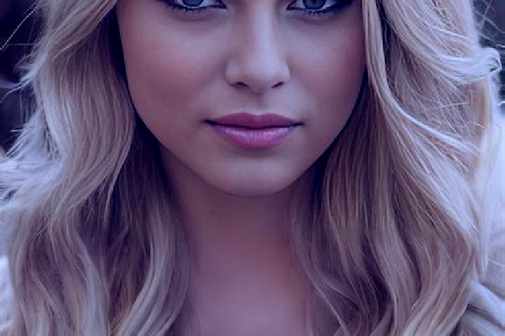 Avery, 28, a dark blonde amber-eyed mixed companion based in Al Matun. Offering Deep French Kissing, A-Level, Massage, Couples, Striptease. Available for inc...