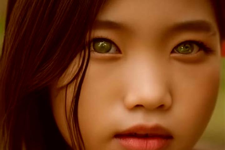Avery, 28, a red green-eyed asian companion based in Wustrow. Offering Couples, Party Girl. Available for incall and outcall, overnight bookings available.