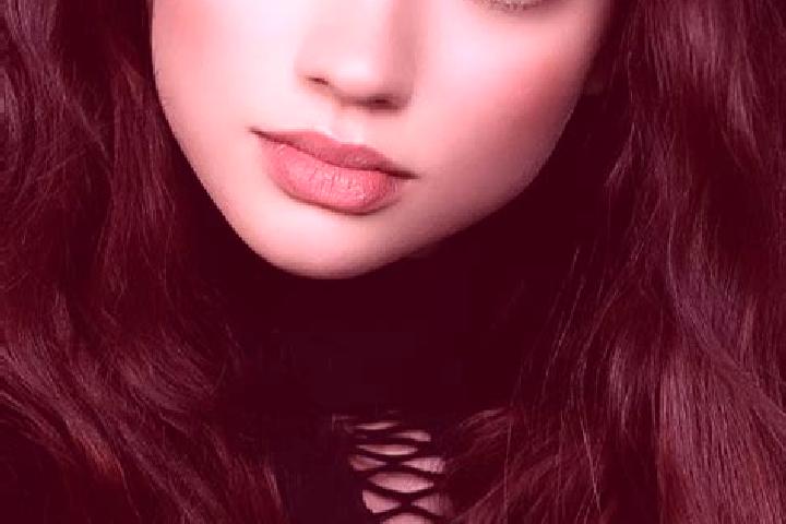 Avery, 29, a auburn dark-eyed caucasian companion based in Oberhaid. Offering Duos, A-Level, Dinner Date. Available for incall and outcall, overnight booking...