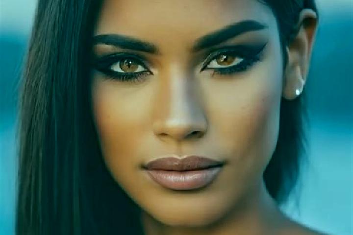 Avery, 29, a black dark-eyed latina companion based in Bitha. Offering Roleplay, Couples, GFE. Available for incall and outcall, day and evening dates.