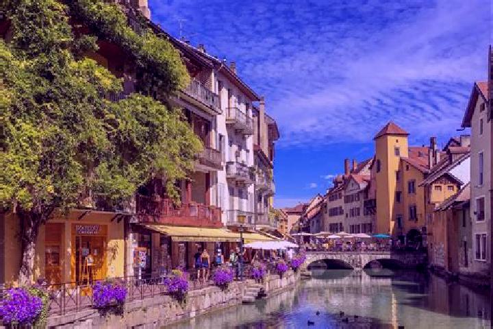 Avery, 29 — Escort in Pulligny, France