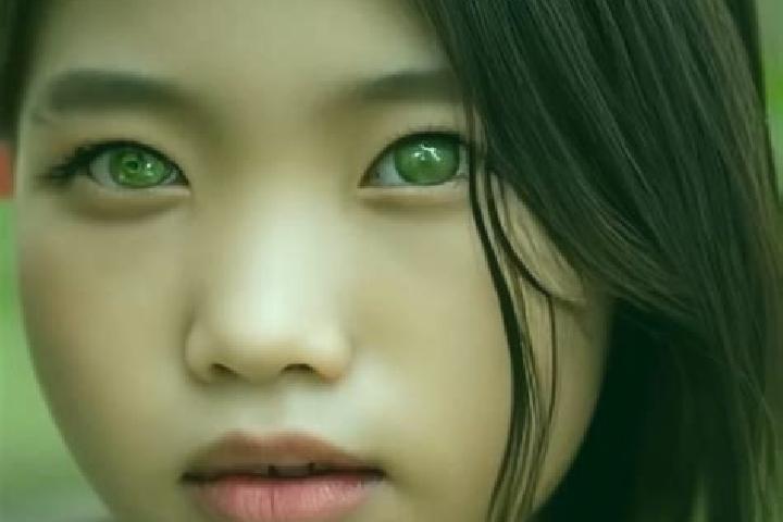 Avery, 30, a auburn green-eyed asian companion based in Seesen. Offering Roleplay, Party Girl, Striptease, Domination, CIM. Available for incall and outcall,...